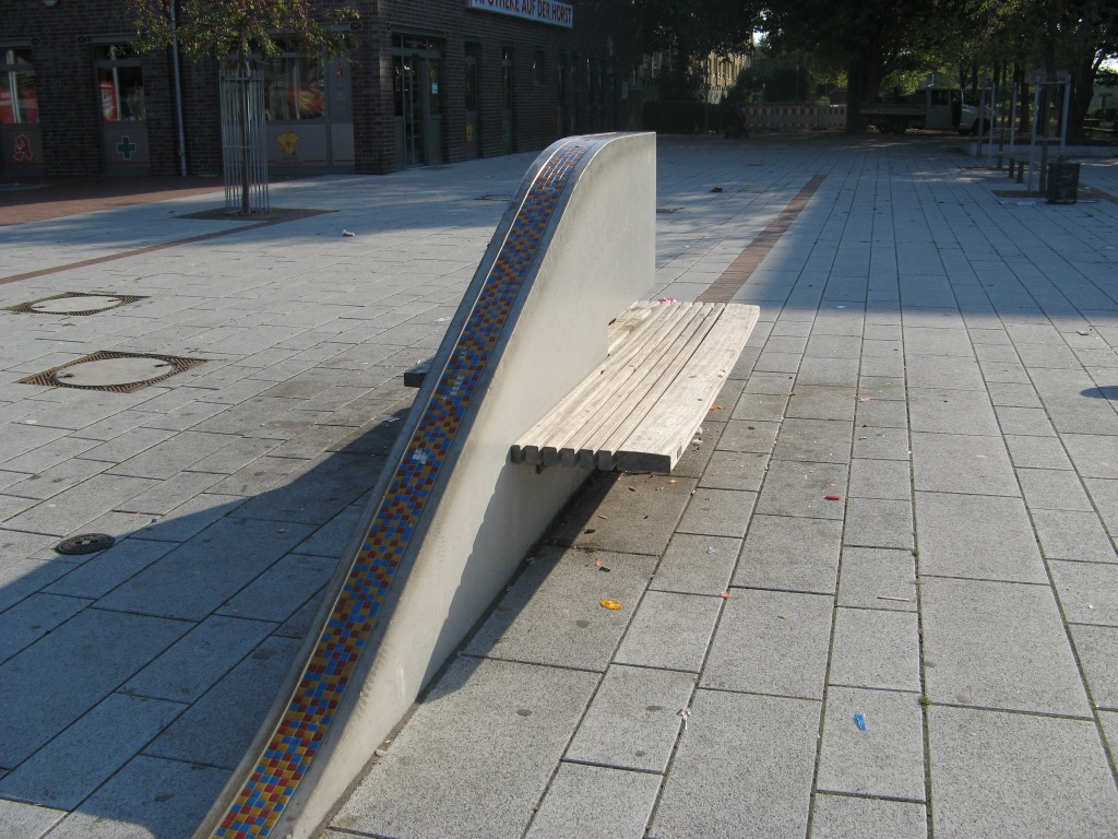 Hérouville-St-Clair-Platz nach der Sanierung